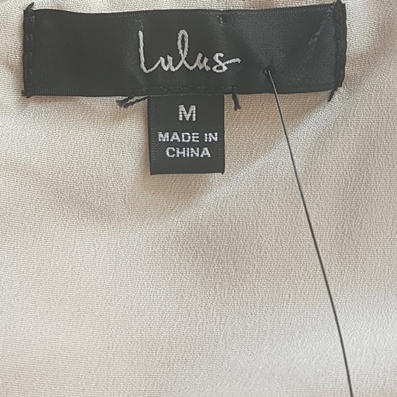 LULUS ivory mini wrap dress, tulip hem, size M - Picture 6 of 7